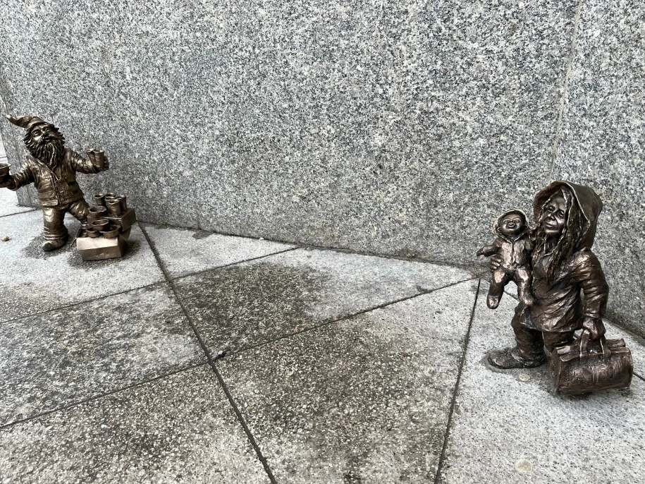 ჯუჯები ვროცლავიდან